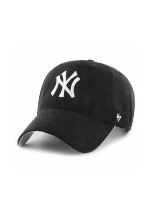 Czarna czapka baseballowa z białym połączonym logo NY z przodu i małym logo marki '47 z boku.