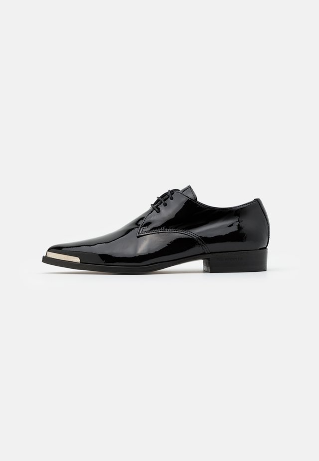 DERBIES - Schnürer - black