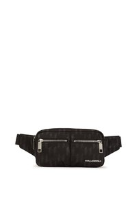 La borsa a cintura in tessuto nero presenta un motivo testurizzato, due tasche anteriori con cerniera, elementi hardware in argento e una tracolla regolabile. Logo davanti.