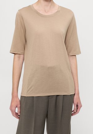 T-shirt z nadrukiem