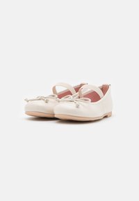 Pretty Ballerinas AMI - Bailarinas con hebilla - perla/off-white