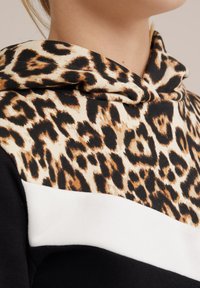 WE Fashion Mikina s kapucí - black