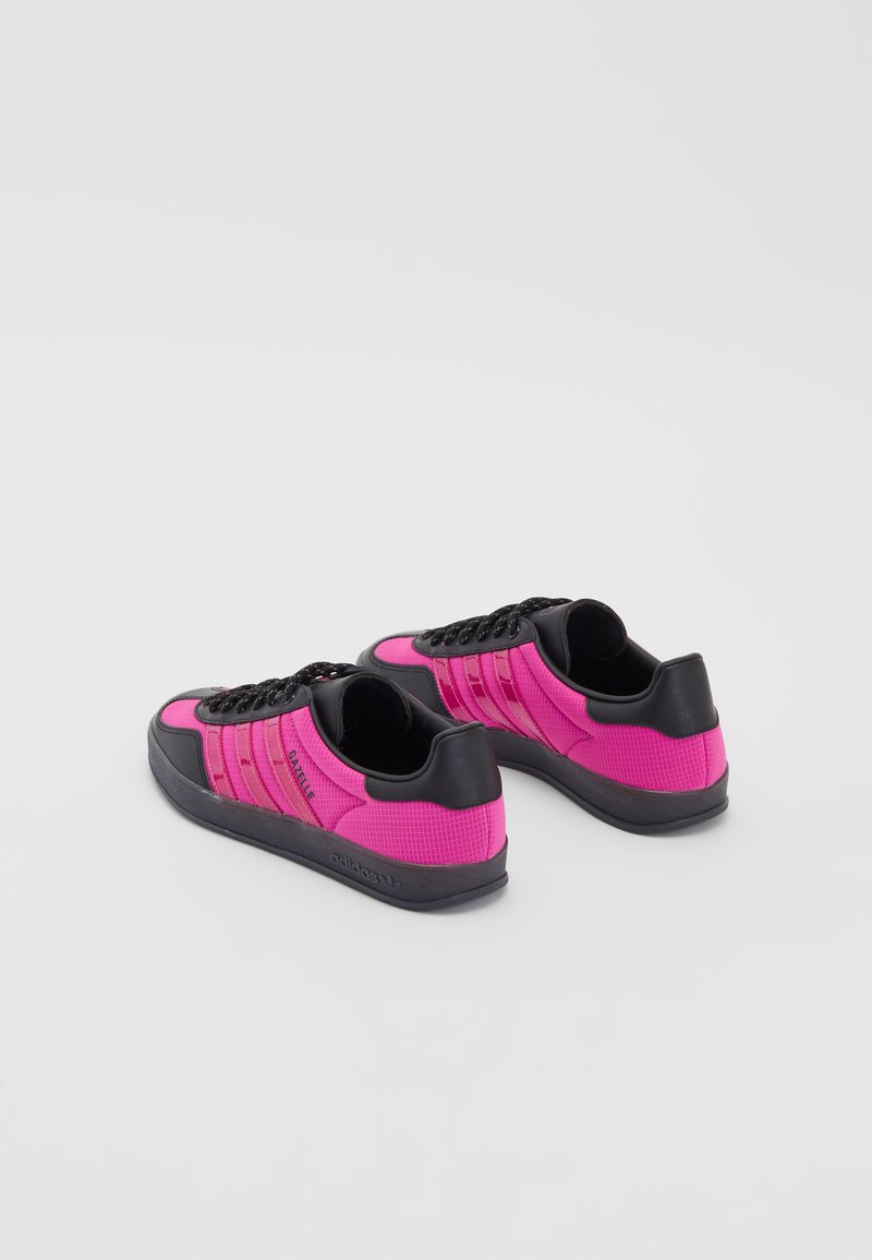 adidas Originals GAZELLE INDOOR UNISEX - Trainers - lucid fuchsia/core black/silver  mettalic/pink - Zalando.ie