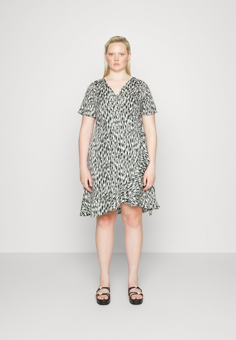 Damen Freizeitkleider | ONLY Carmakoma CARLIVIA WRAP KNEE DRESS Freizeitkleid balsam green/hellgrün - OX70735 Damen Freizeitkleider | ONLY Carmakoma CARLIVIA WRAP KNEE DRESS Freizeitkleid balsam green/hellgrün - OX70735