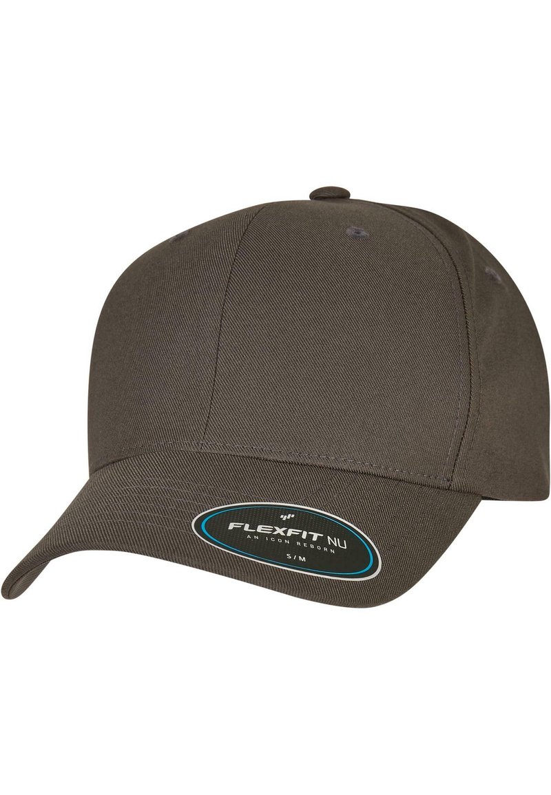 Brown cap made of soft fabric with a curved brim, seamless design, and a label reading "FLEXFIT NU" in a blue oval. Size S/M.