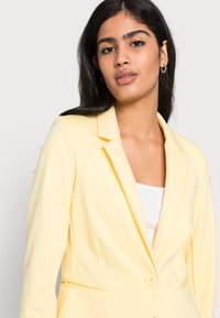 b.young RIZETTA BLAZER - Blazer - lemon meringue