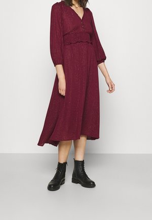 Vestido informal - bordeaux