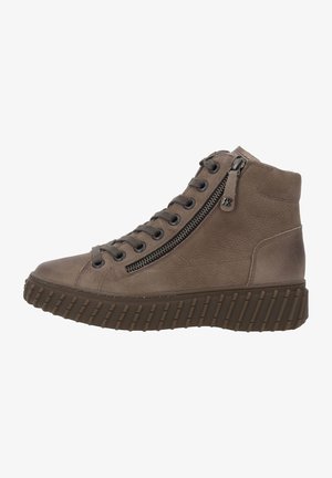 Braune Leder-Hochschnitt-Sneaker mit strukturiertem Finish, Schnürverschluss vorne, seitlichem Reißverschluss und dicker, geriffelter Gummisohle.