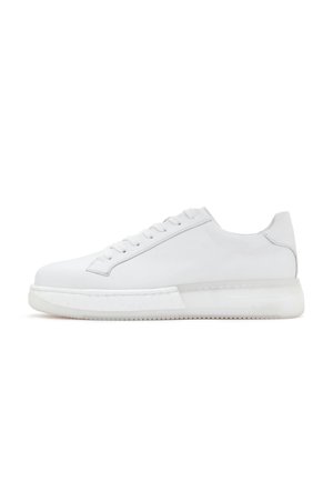 Baskets basses - white