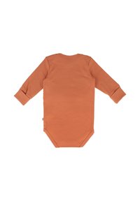 Body per neonati a maniche lunghe di colore arancio ruggine, realizzato in morbido cotone. Presenta un collo rotondo e una chiusura a scatto nella parte inferiore. Design semplice e senza cuciture.