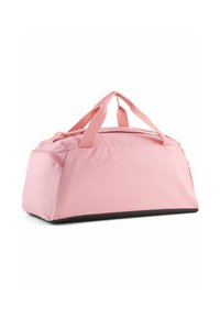 Blød lyserød rektangulær duffel taske med to bæreremme og en lynlåslomme på siden, vist på en hvid baggrund.