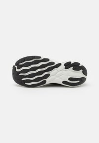 New Balance FRESH FOAM X 1080 V13 - Utcai futócipők - black