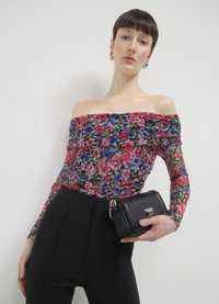 Calliope SPALLE SCOPERTE  - Maglietta a manica lunga - var fucsia