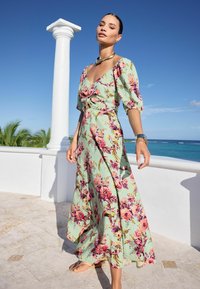 Love & Roses TWIST FRONT PUFF SLEEVE REGULAR FIT - Maksi garuma kleita - green floral