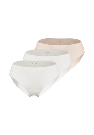 Tre sømløse damestrusser i beige, lysegrå og hvid, vist stablet med synlige indvendige størrelses- og mærkelapper.