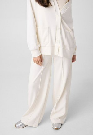 Guess, PHOEBE WIDE LEG PANT - Pantaloni sportivi - go dove white