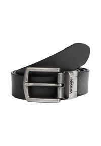 Schwarzer Ledergürtel mit einer silbernen Metallschließe. Die Schließe hat eine rechteckige Form und ist mit "Wrangler" geprägt. Glatte Textur.