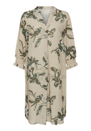 Vestido con estampado floral en beige, cuenta con un escote en V y mangas tres cuartos con puños elásticos. Está hecho de un tejido ligero con una textura suave.