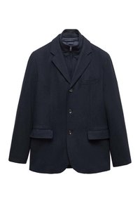 Marineblauwe herenblazer met notch-lapels, drie knopen, twee klepzakken, borstzak en een binnenste ritssluiting kraaglaag.