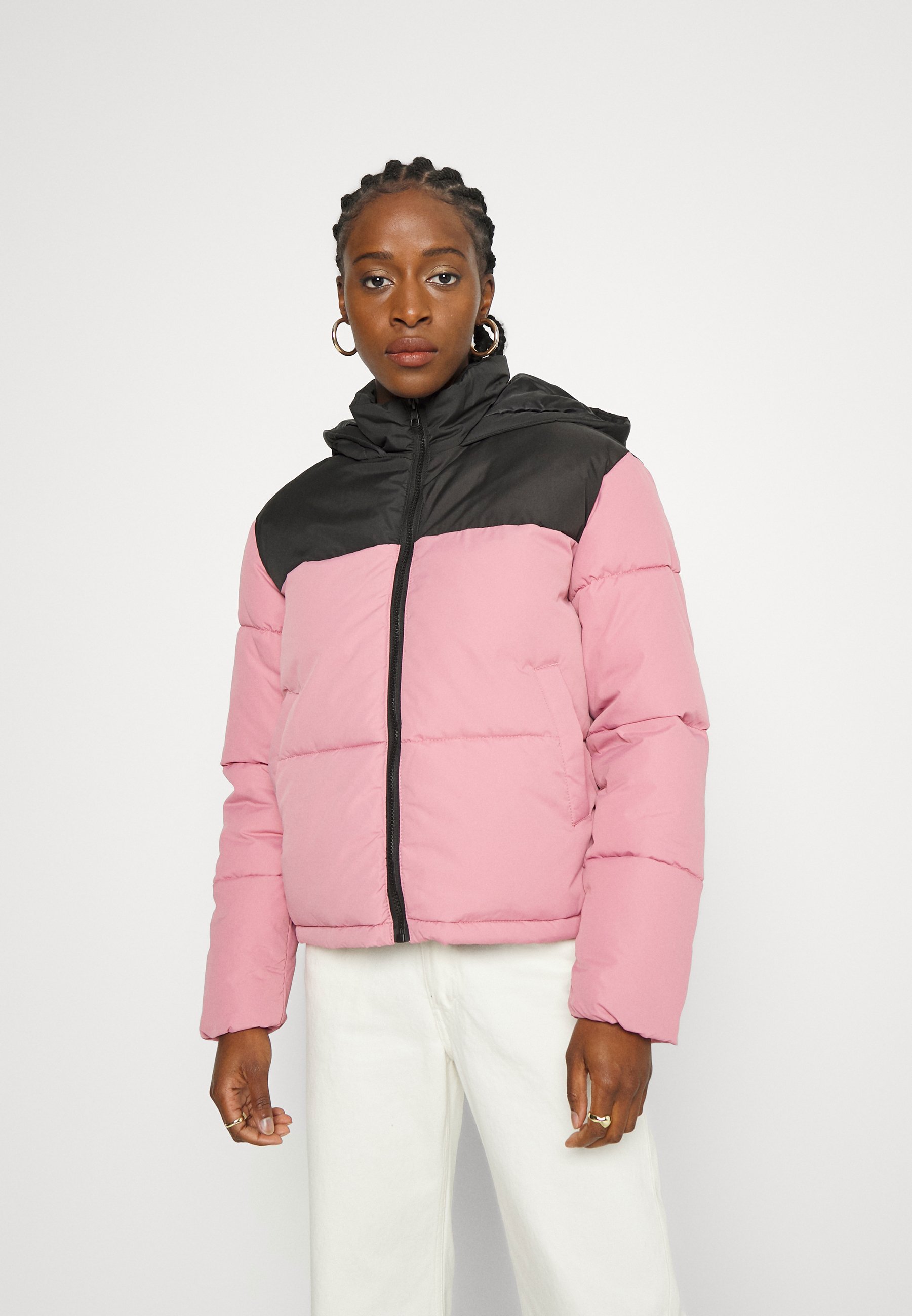 ONLY ONLSANDRA SHORT PUFFER JACKET 