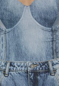 Guess - Kostium kąpielowy