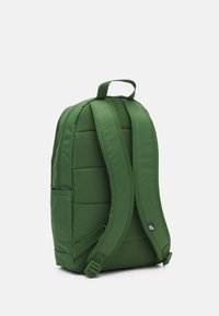 Nike Sportswear ELEMENTAL UNISEX - Ruksak - treeline/vivid green