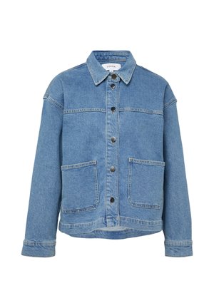 Blaue Denimjacke mit Kragen, langen Ärmeln, Metall-Druckknöpfen vorne und zwei großen Vordertaschen.