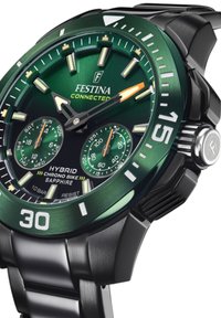 Montre hybride Festina avec un cadran vert foncé, un boîtier en acier inoxydable noir, des marqueurs d'heure lumineux et une fonction chronographe.