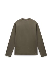 Maglietta a maniche lunghe in cotone verde oliva. Design semplice con scollo rotondo e texture liscia. Nessun motivo o dettaglio aggiuntivo visibile.