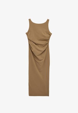 Robe midi ajustée sans manches de couleur beige uni, avec des détails froncés et plissés à l'avant, et un décolleté rond.