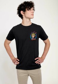 Henry Tiger YU-GI-OH  EGYPTIAN GODS - Camiseta estampada - black