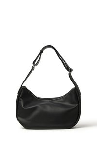 Borsa a tracolla in pelle nera texturizzata con tracolla regolabile e chiusura con zip superiore, esposta su sfondo bianco.