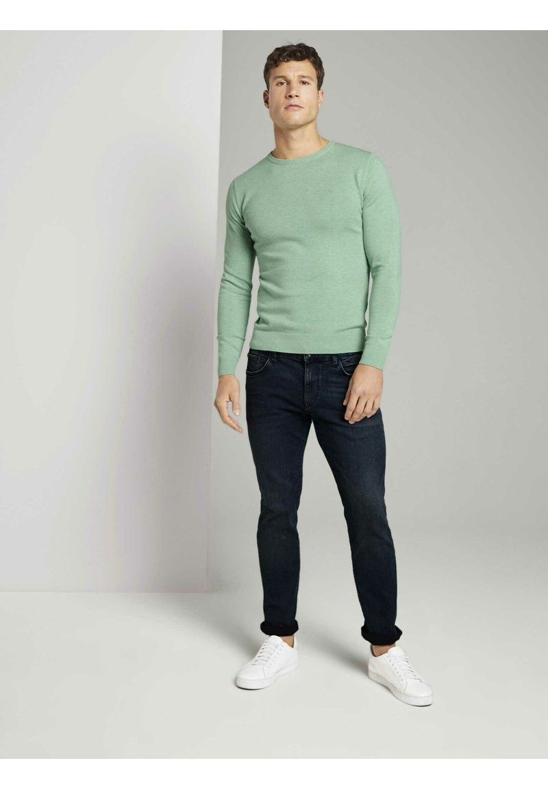 TOM TAILOR CREW NECK  - Strickpullover - soft jade melange