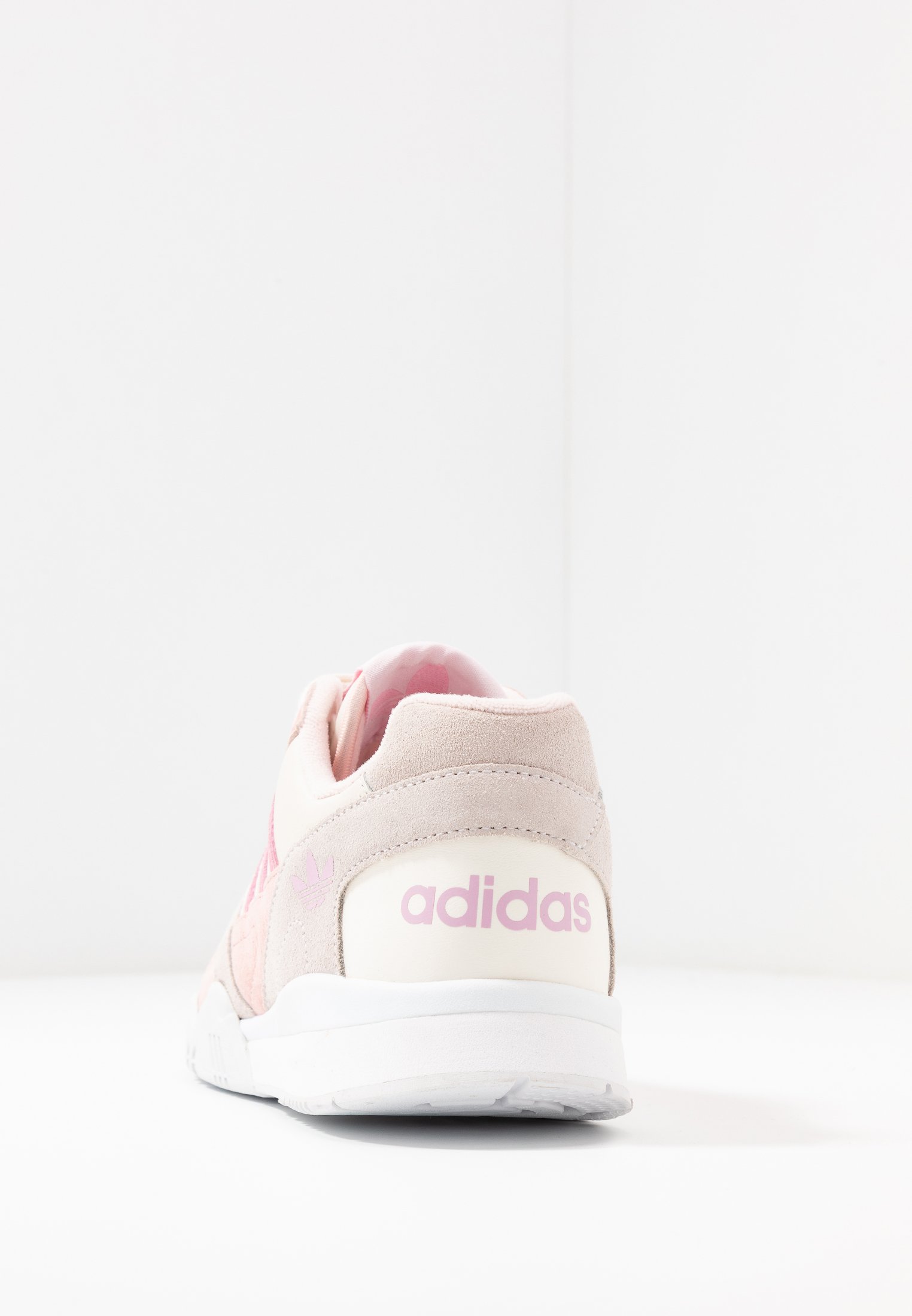 adidas Originals A.R. TRAINER Joggesko core whitetrue adidas Originals A.R. TRAINER Joggesko core whitetrue