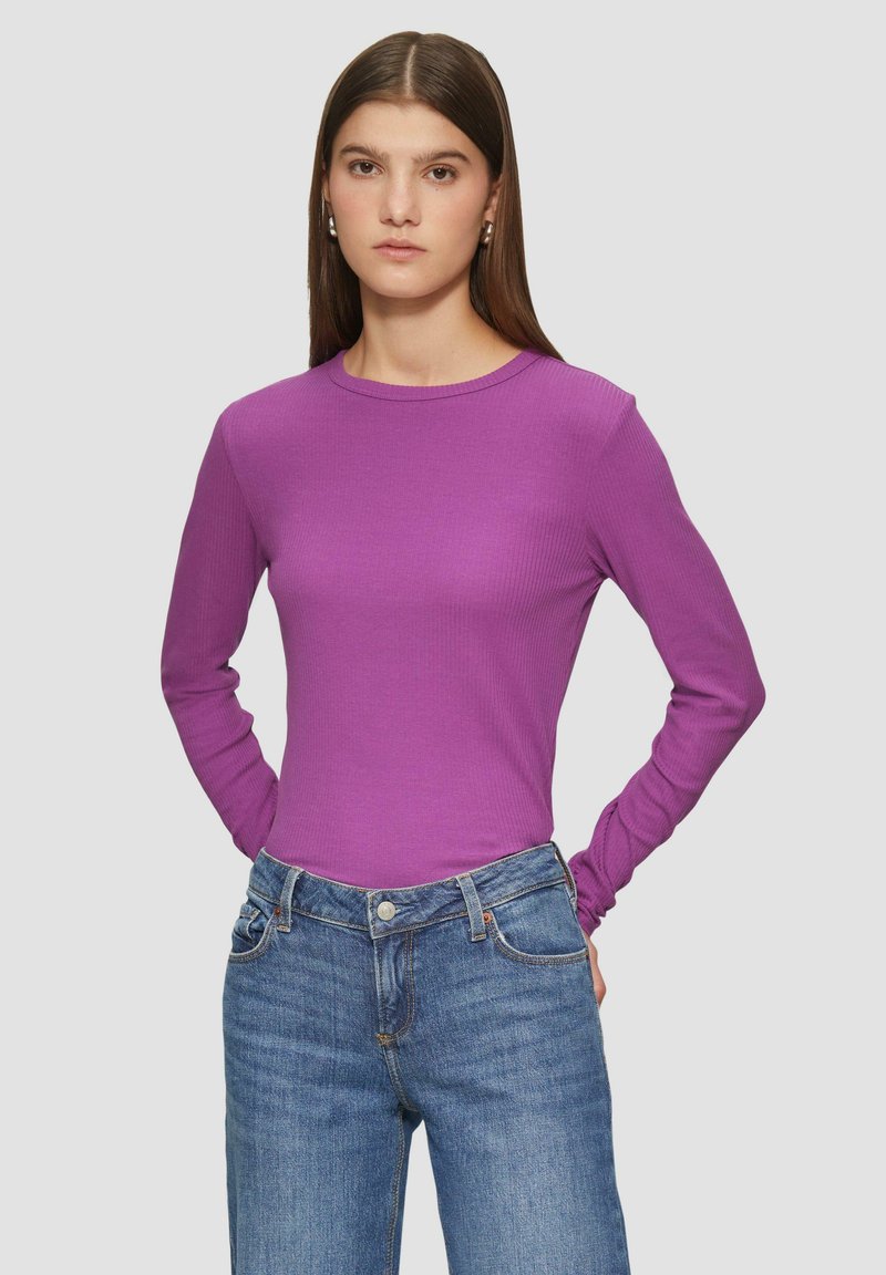 QS MIT RUNDHALSAUSSCHNITT - Langarmshirt - lila