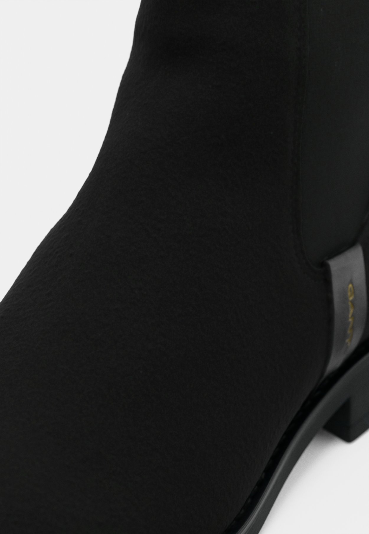 FAYY