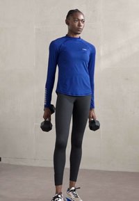 Stronger RUNNING LONGSLEEVE - Pikkade varrukatega topp - bellwether blue