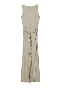 Robe beige sans manches, longue, avec un décolleté rond, un ruché sur les côtés et un détail de taille Nouée. Tissu lisse avec une texture subtile.