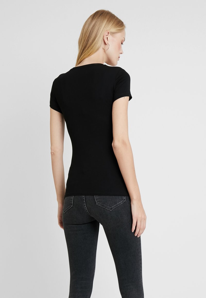 Maglietta Uomo GUESS A Maniche Corte 'Movie Girl', In Cotone Biologico, Vestibilità Regolare - 3