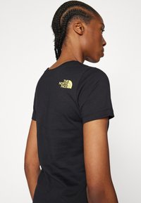 The North Face - T-shirt z nadrukiem