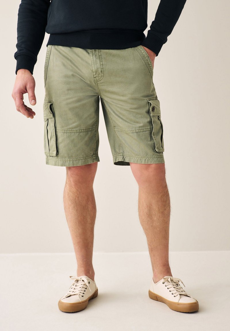 Next PREMIUM LAUNDERED CARGO SHORTS Jeans Shorts khaki green/grün