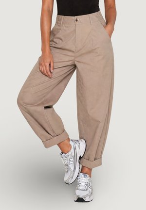 I AM, Pantalon classique - beige