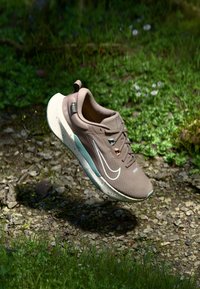 Unselected, brown/soft pearl/cannon/orange chalk/pearl white