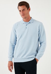 REGULAR FIT - Langærmet T-shirt - blue