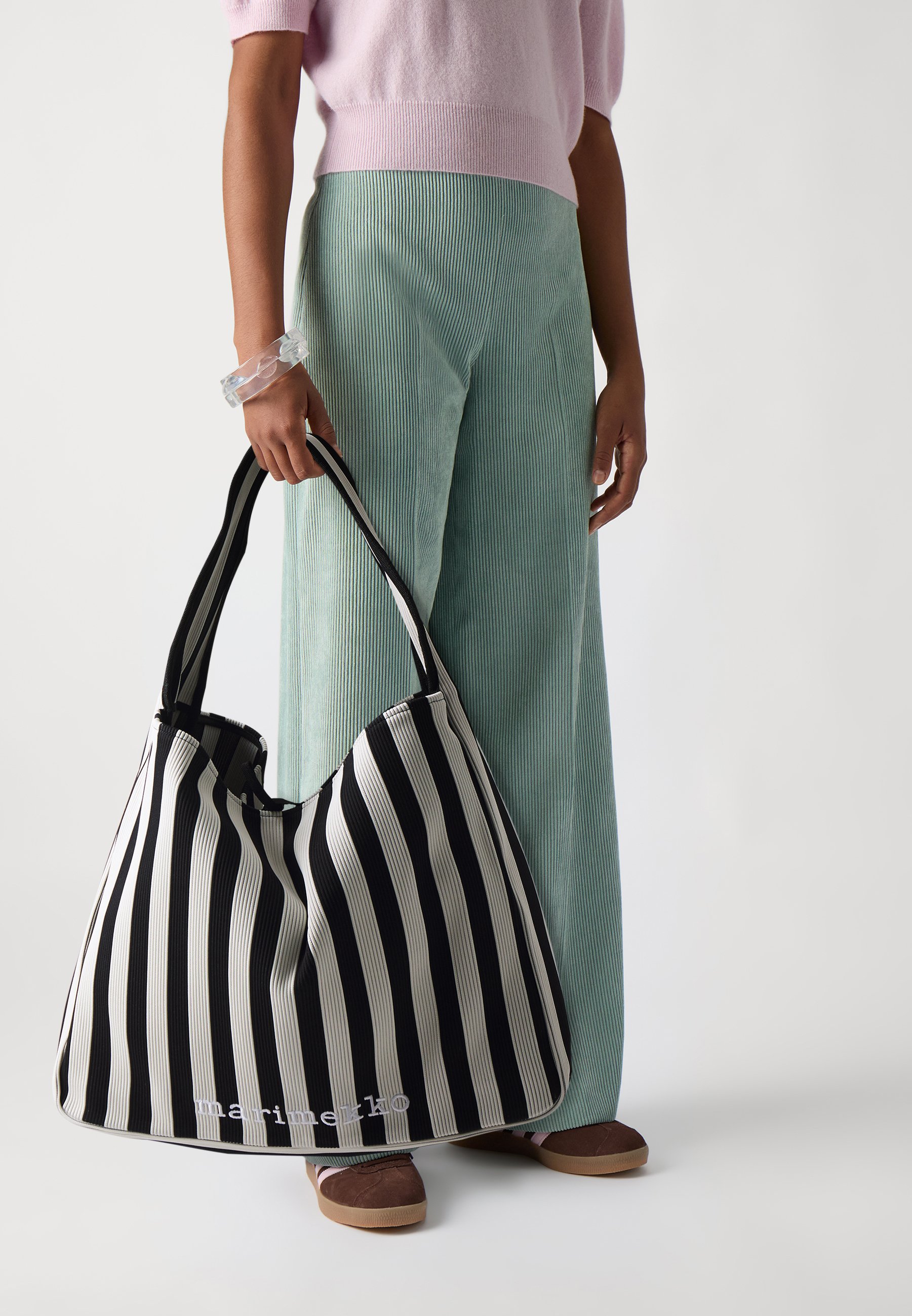 Marimekko BAG LARGE MERIROSVO - Tote bag - black/off white/black 
