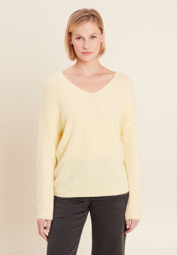 MIT LANGEN ÄRMELN - Strickpullover - jaune clair