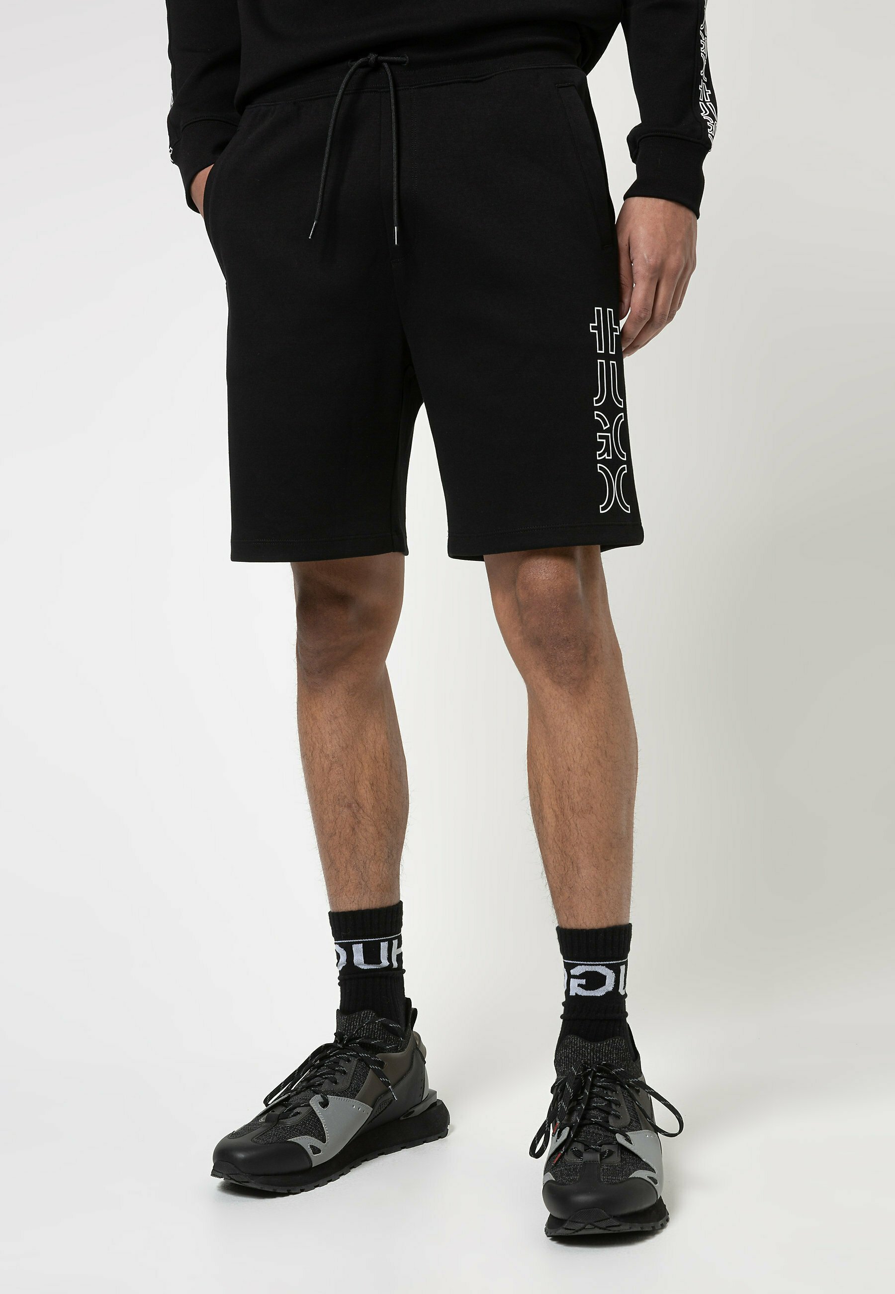 HUGO DOOLIO - Shorts - black - Zalando 
