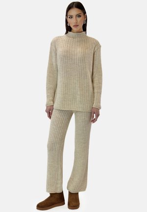 Elara SET - Strickpullover - beige