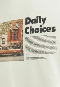 Jack & Jones FOTODRUCK RUNDHALS  - Trükipildiga T-särk - buttercream