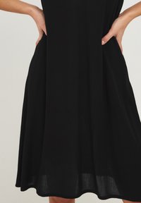 ICHI Vestido informal - black